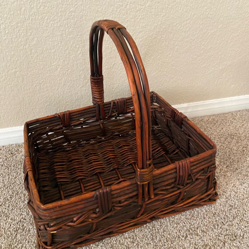 Basket - Picture 7 of 13